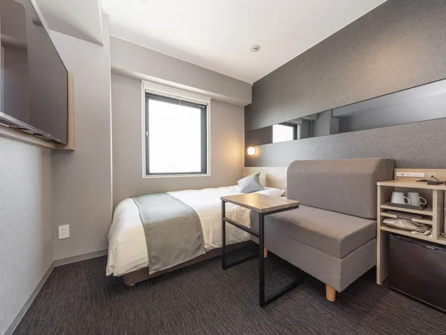 غرفة بسرير مزدوج مع أريكة، Super Hotel Premier Kanazawaeki Higashiguchi 2/4