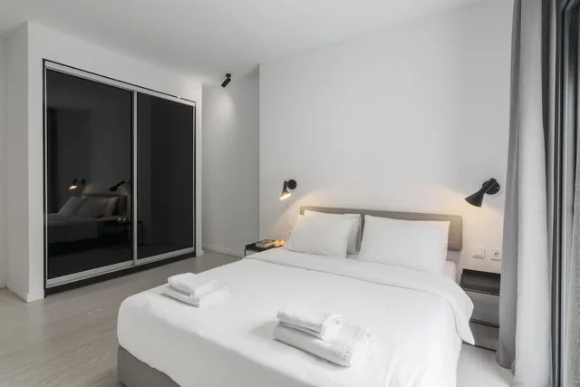 1 Bedroom, Luxury, Apartment, Double Bed, Sofa, Balcony, Heritage Boutique Apartments 1/3