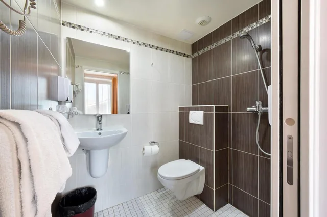 Room, Single, New Hotel Gare Du Nord 6/14