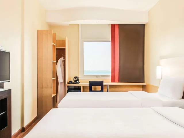 غرفة بسرير كينج، فندق إيبيس ينبع(Ibis Yanbu) 5/9