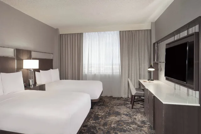 غرفة بسريرين مزدوجين، Dallas Fort Worth Airport Marriott 3/5