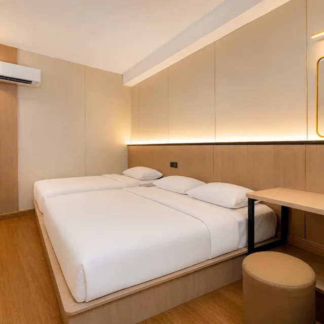 غرفة بريميوم ثلاثية، Ming Paragon Hotel 5/8
