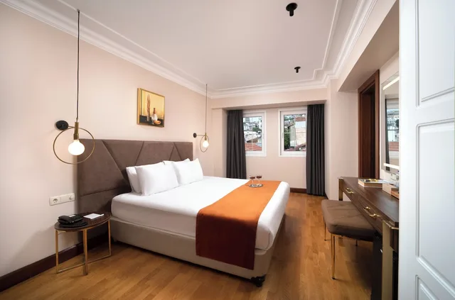 Standard, Queen Bed, Recital Park Hotel 2/4