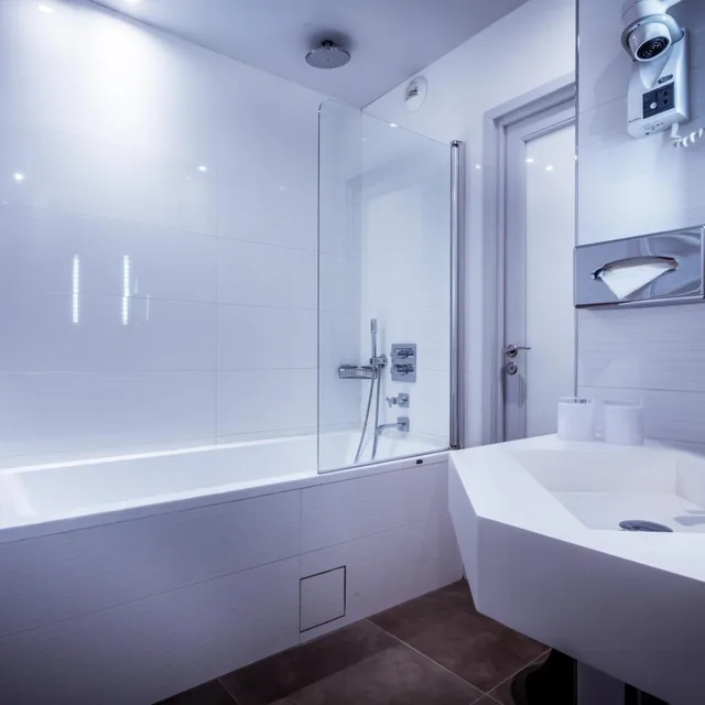 غرفة كومفورت بسرير كينج، Hotel Opera Marigny 3/6