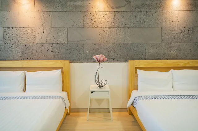 غرفة عائلية بسريرين كوين بإطلالة على البحر، Sun And Moon Resort 7/8