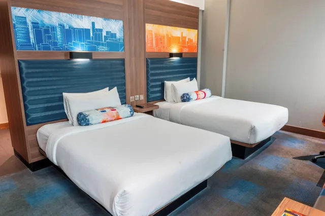 غرفة رباعية بسريرين مزدوجين، فندق ألوفت الظهران(Aloft Dhahran) 3/4