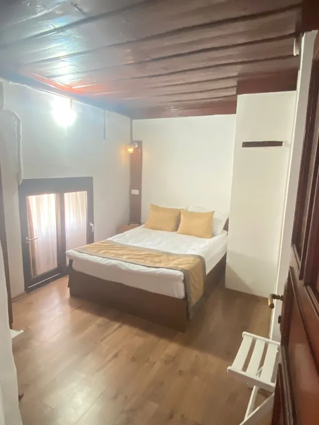Dedekonak Pension، أنطاليا 12/50