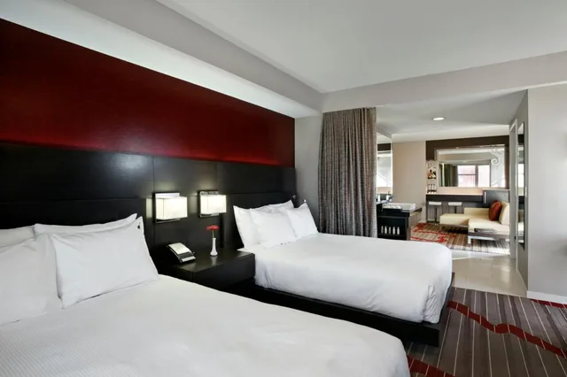 جناح، Hard Rock Hotel San Diego 4/7
