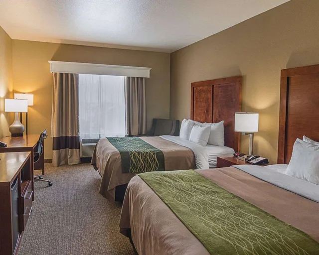 Room, 2 Queen Beds, Comfort Inn Midland South I-20, TX 1/3