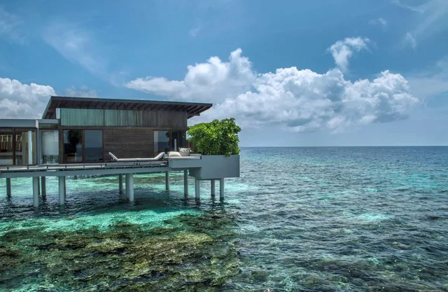 Overwater, Sunset Villa, King Bed، Park Hyatt Maldives Hadahaa 3/3