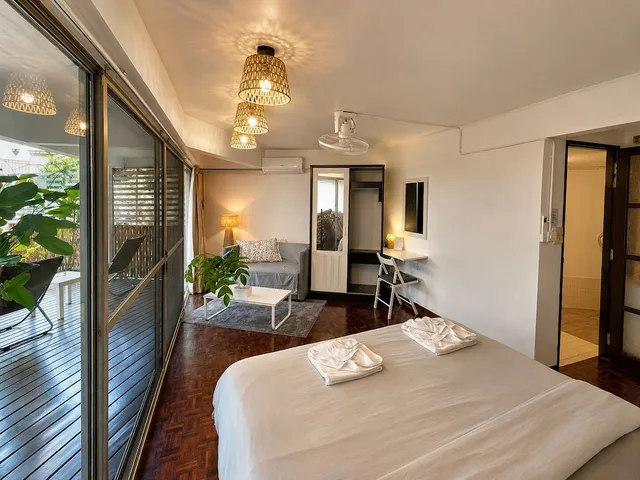 غرفة ديلوكس بسرير كينج بشرفة، Hostel 16 8/10