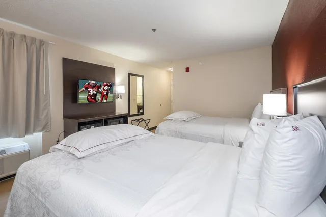 Premium, Suite, Multiple Beds، Red Roof PLUS Jacksonville - Southpoint 4/7