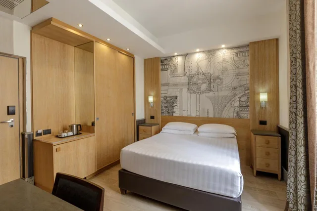 غرفة قياسية بسرير مزدوج في الملحق، Royal Court Hotel 3/6