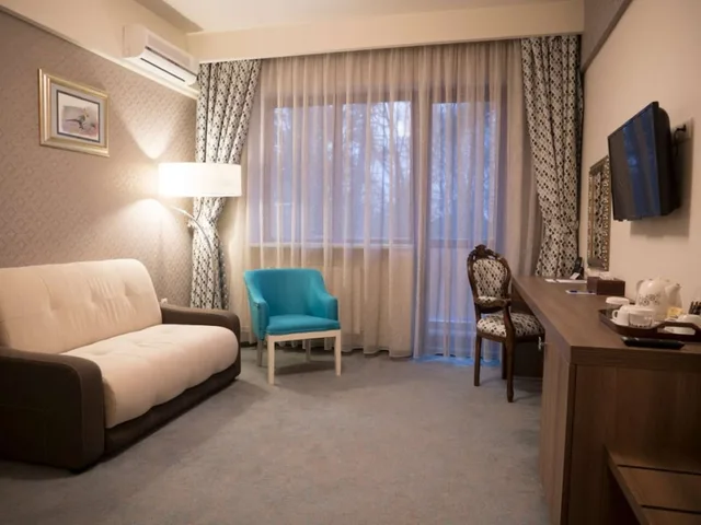 جناح ديلوكس بسرير كينج بشرفة مع أريكة، Best Western Silva Hotel 3/4