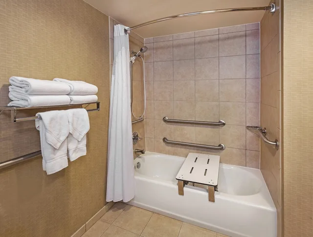 جناح بسرير فردي بغرفة نوم واحدة لذوي الإعاقة، Holiday Inn Springdale/Fayetteville Area 5/6
