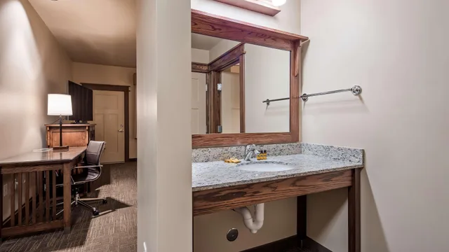 غرفة بسرير كينج، Best Western Plus High Country Inn 9/10