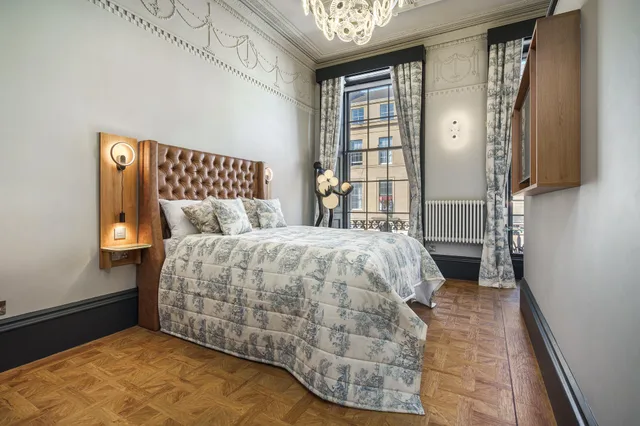 جناح جونيور بإطلالة على المدينة، Bonnie Hotel 1/1