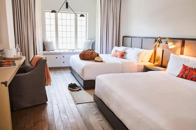 room, multiple beds, city view، The Alida, Savannah, a Tribute Portfolio Hotel 1/10