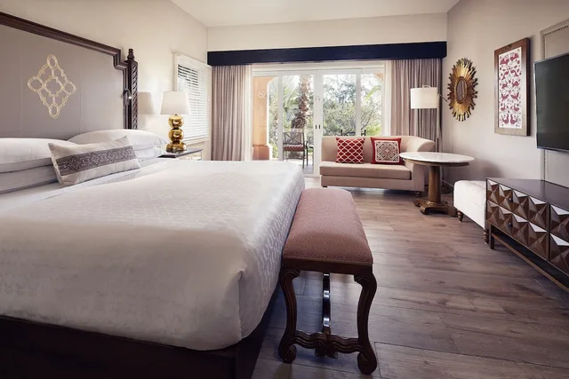 غرفة بسرير كينج بإطلالة على الحديقة بشرفة، Hacienda Del Mar Los Cabos Resort Villas And Golf 1/3