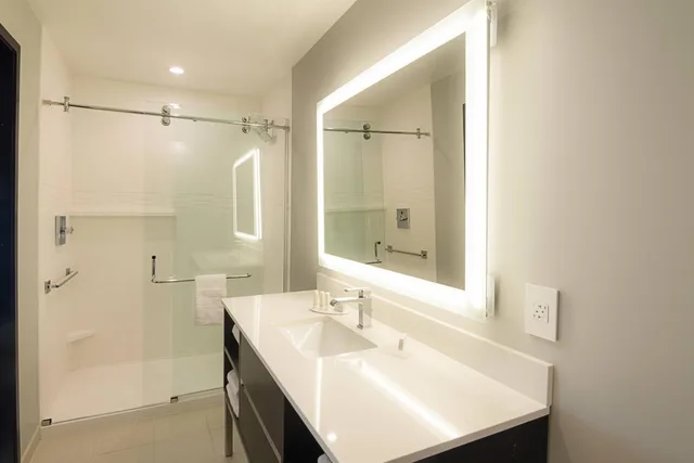جناح بسرير كينج بشرفة، Springhill Suites Fort Worth Fossil Creek 2/4
