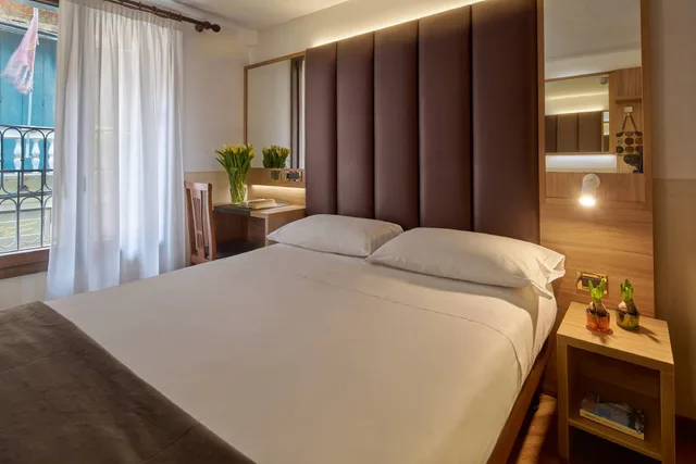 غرفة كلاسيكية بسرير مزدوج، UNAHOTELS Ala Venezia 1/5
