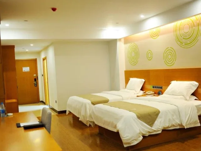 غرفة بزنس بسريرين كوين، Greentree Inn Zhenjiang Dagang New District Tonggang Road Butterfly Square Hotel 1/2