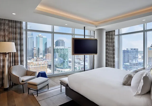 جناح ركني بسرير كينج، Loews Kansas City Hotel 4/8