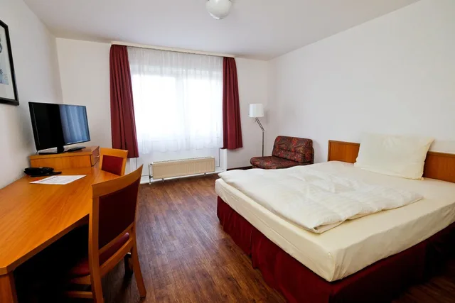 Room, Single, Apart Hotel Studio 20km from Hannover 3/9