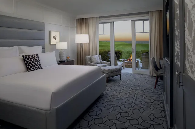 غرفة بسريرين مزدوجين، The Ritz Carlton Half Moon Bay 2/3