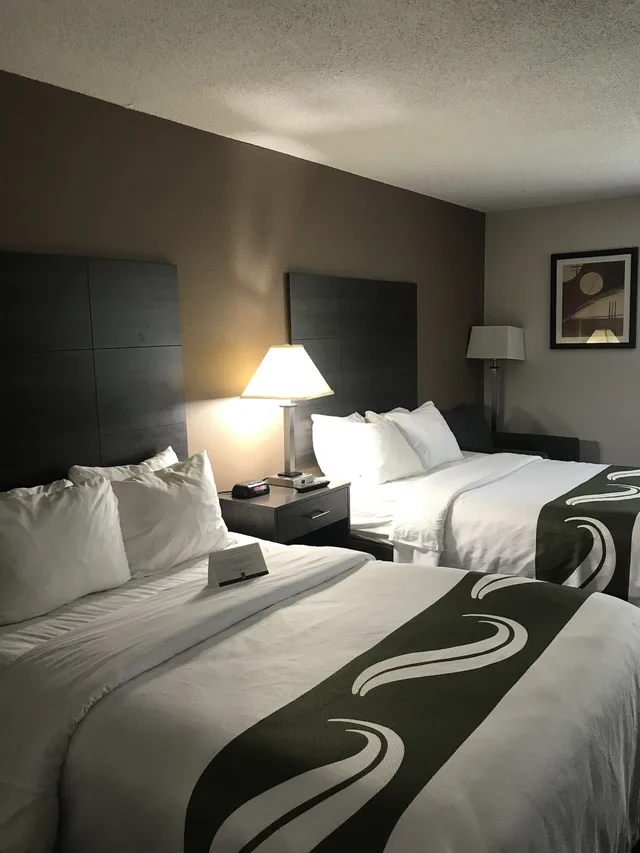 غرفة قياسية بسريرين مزدوجين، Quality Inn High Point - Archdale 3/6