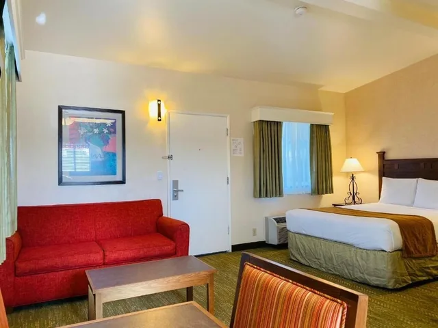 غرفة مفردة بسرير كوين بمطبخ لذوي الإعاقة، Lamplighter Inn Suites At Sdsu 1/4