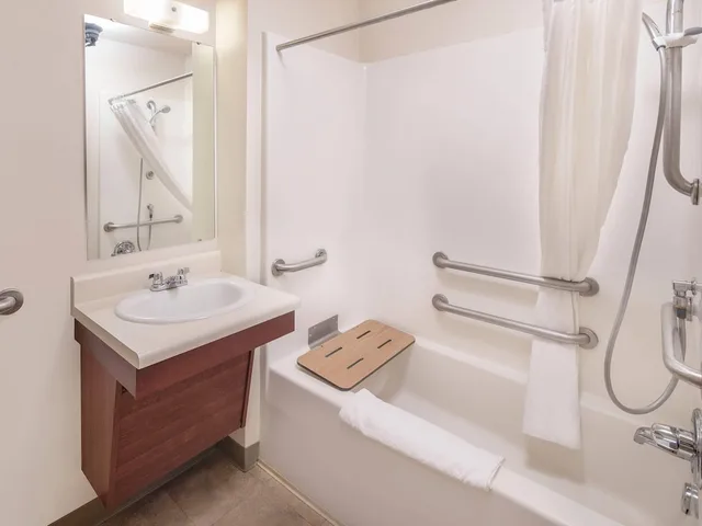 غرفة قياسية بسريرين كوين، WoodSpring Suites Merrillville 4/5