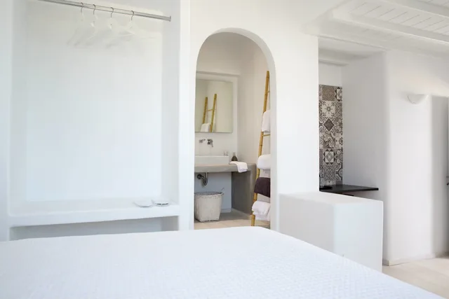 Deluxe, Double Bed, Sea View, Bellou Suites 6/10