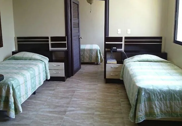 Standard, Multiple Beds، Eurohotel Panama 1/7