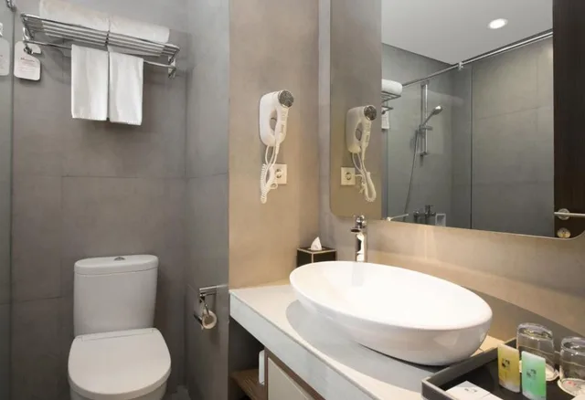 غرفة ديلوكس مزدوجة بإطلالة على البحر، Swiss-Belinn Luwuk 2/2