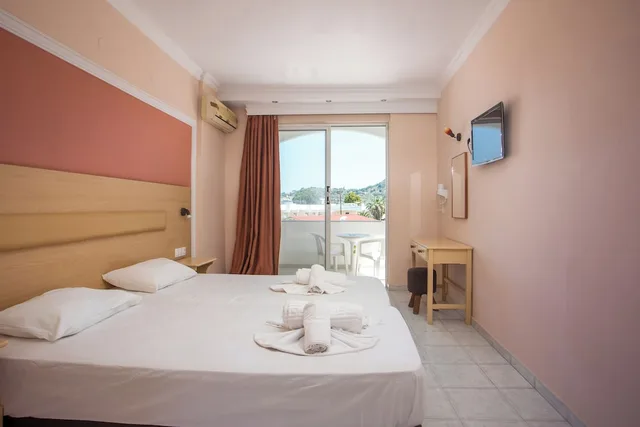 Standard, 3 Beds, Diagoras Hotel 4/7