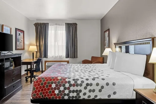 Executive, King Bed, Airport FairBridge Inn Express Billings Downtown 2/9