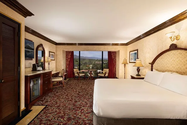 جناح بسريرين كينج بحوض استحمام، Peppermill Resort Spa Casino, WorldHotels Elite 1/3