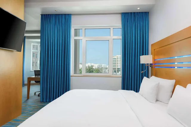 جناح بسرير كينج بغرفة نوم واحدة، Radisson Blu Hotel Muscat 1/10