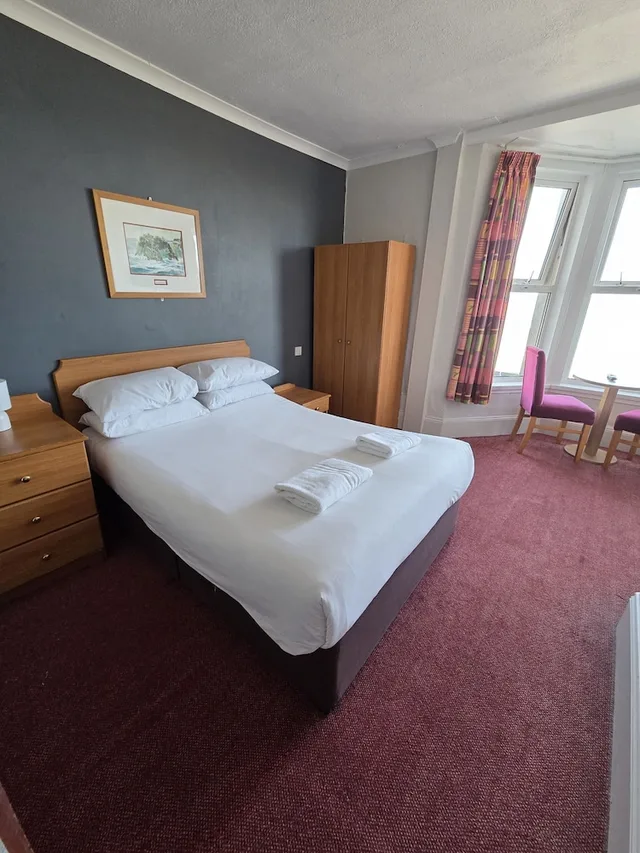 Suite, Triple, 1 Queen and 1 Single Bed, Beresford Hotel 2/4