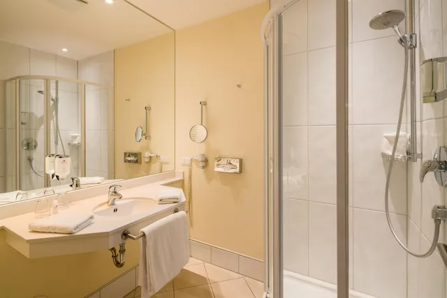 شقة ديلوكس بسريرين كينج بمنطقة جلوس بمطبخ صغير، Best Western Premier Castanea Resort Hotel 1/1