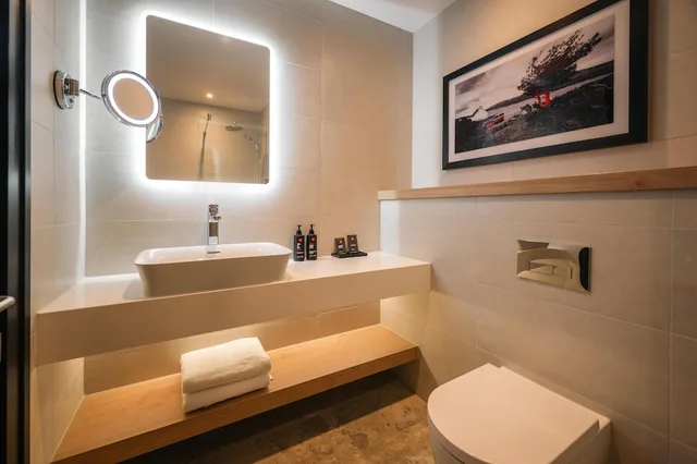 غرفة بريميوم بسرير كينج، Radisson RED Galway 7/9