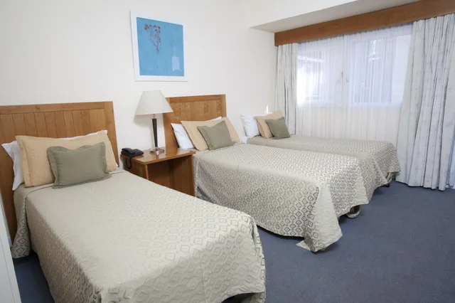غرفة ثلاثية، Canal Beagle Hotel 1/3