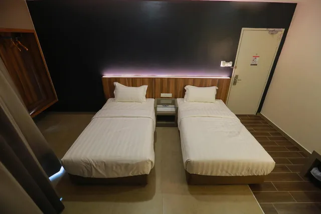 Super, Deluxe, Executive, Twin Beds، Pantai Regal Hotel 2/10