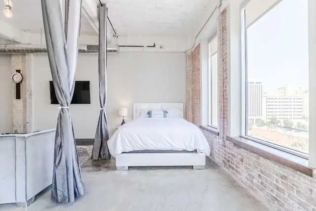 3 Bedrooms, Elite, Apartment, 1 Queen and 2 King Beds, Pool View, Executive Level, Luxury Downtown Dallas Stay by Amyfinehouse 2/10