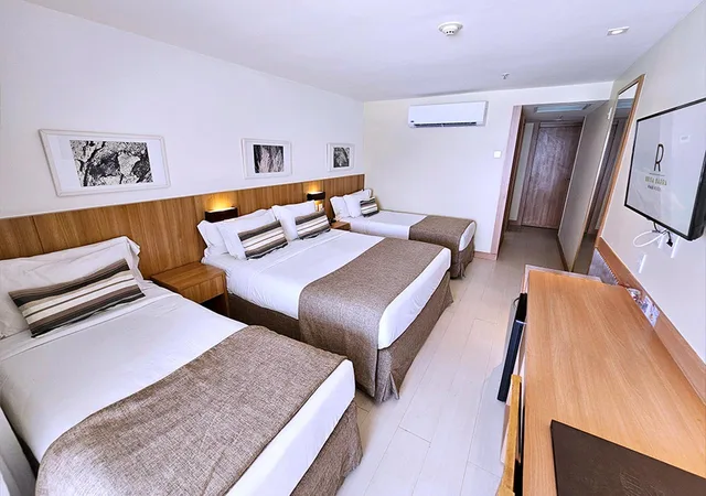 غرفة فاخرة بإطلالة على البحر، Riale Brisa Barra Hotel 2/4