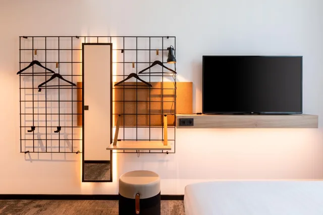 Moxy, Twin Beds، Moxy Wuerzburg 4/6