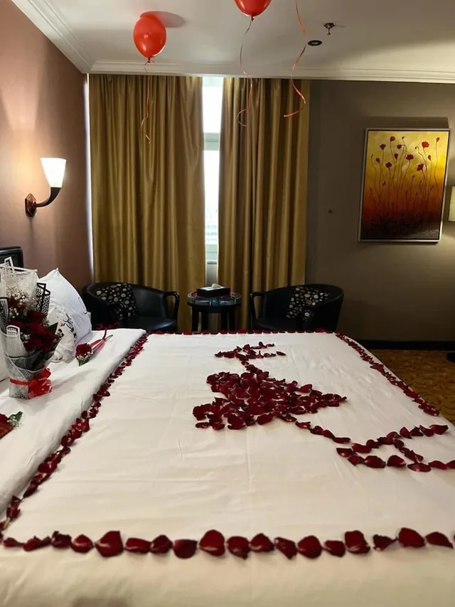 غرفة سوبيريور بسريرين منفصلين وسرير كينج، فندق قصر الواحة(LE DIYAR Al Waha Hotel Riyadh) 10/10