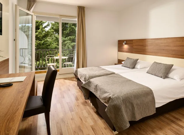 غرفة قياسية بشرفة، Hotel Imperial Vodice 1/2