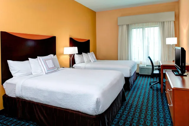 غرفة رباعية لذوي الإعاقة، Fairfield Inn And Suites Anniston Oxford 2/3